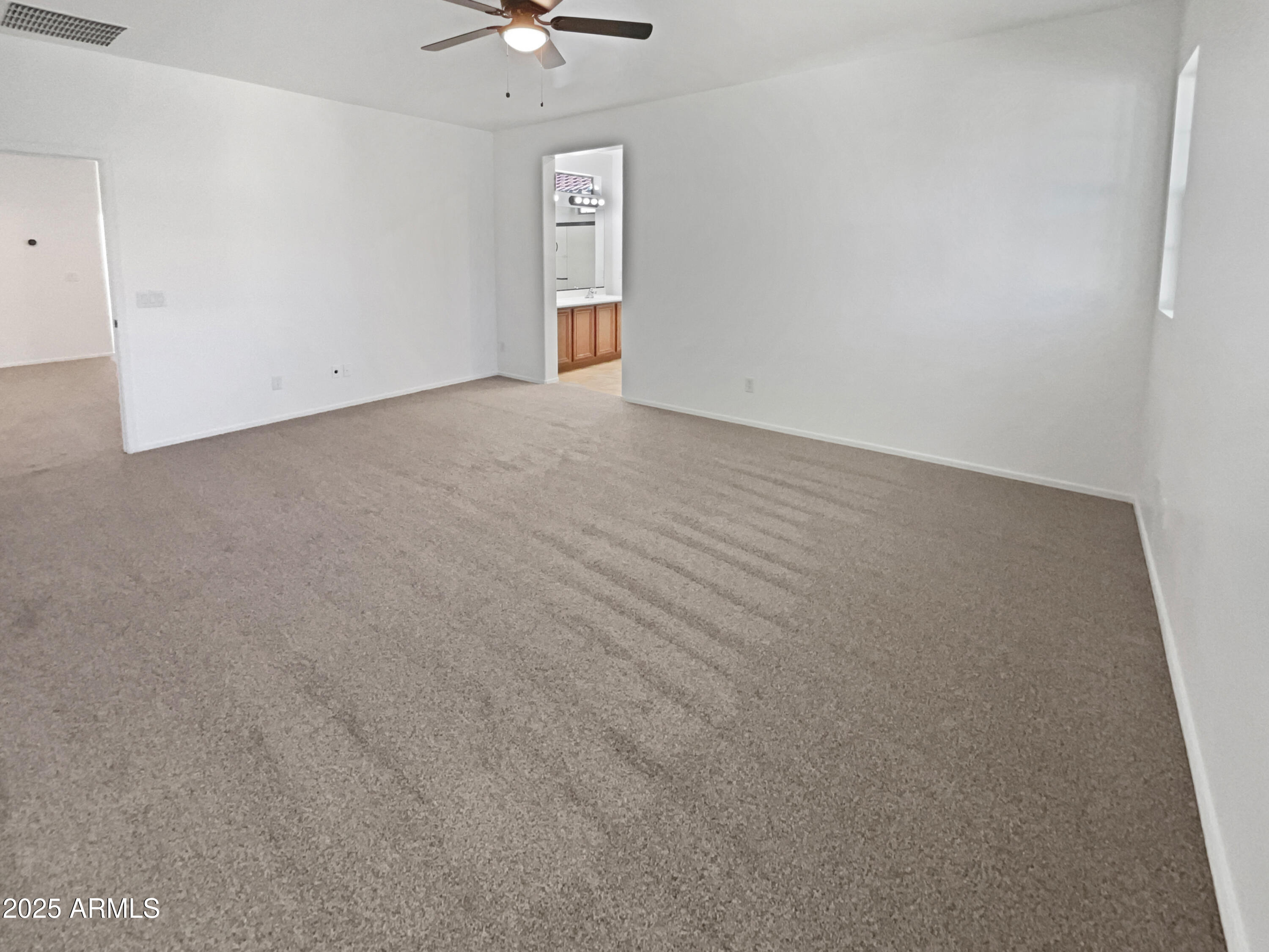 3489 South Bandit Road Gilbert, AZ 85297 - Photo 3 of 31 photo_03