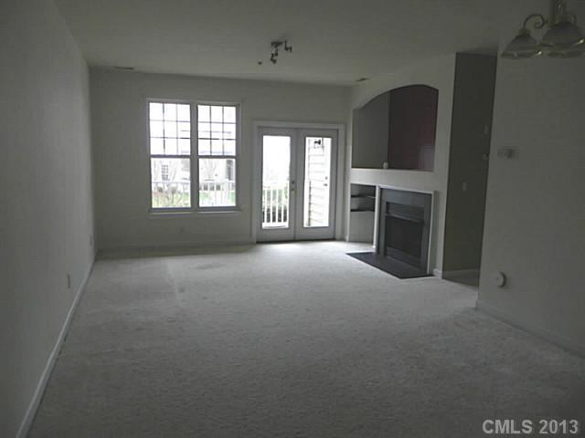 18605 Ruffner Drive, Unit 1C Cornelius, NC 28031 - Photo 2 of 9