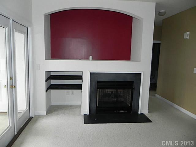 18605 Ruffner Drive, Unit 1C Cornelius, NC 28031 - Photo 3 of 9