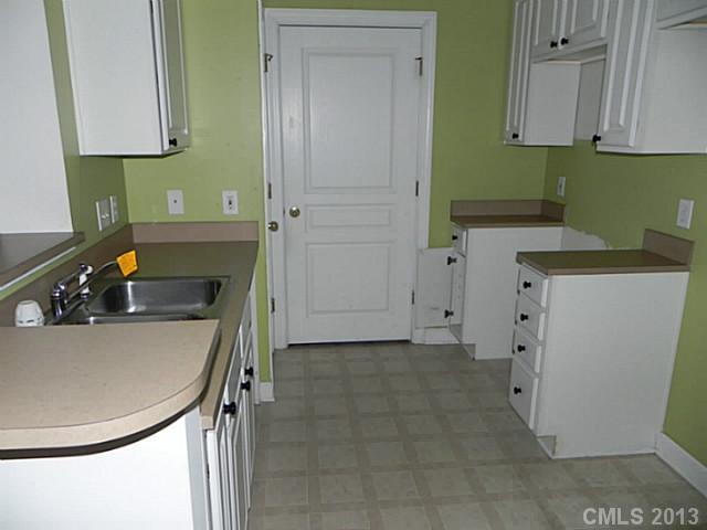 18605 Ruffner Drive, Unit 1C Cornelius, NC 28031 - Photo 5 of 9