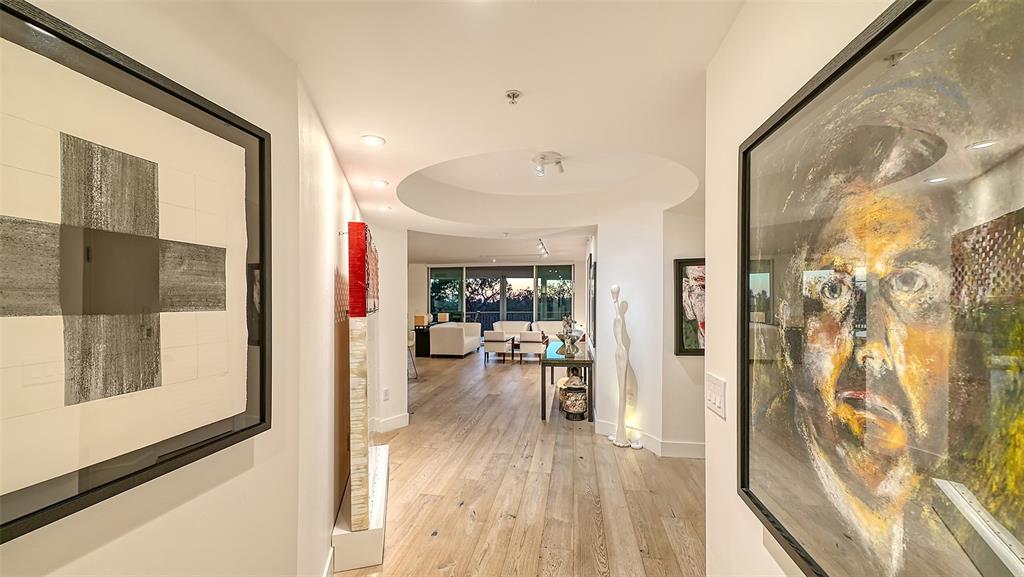 401 North Point Road, Unit 404 Osprey, FL 34229 - Photo 11 of 95 Gallery Image 11