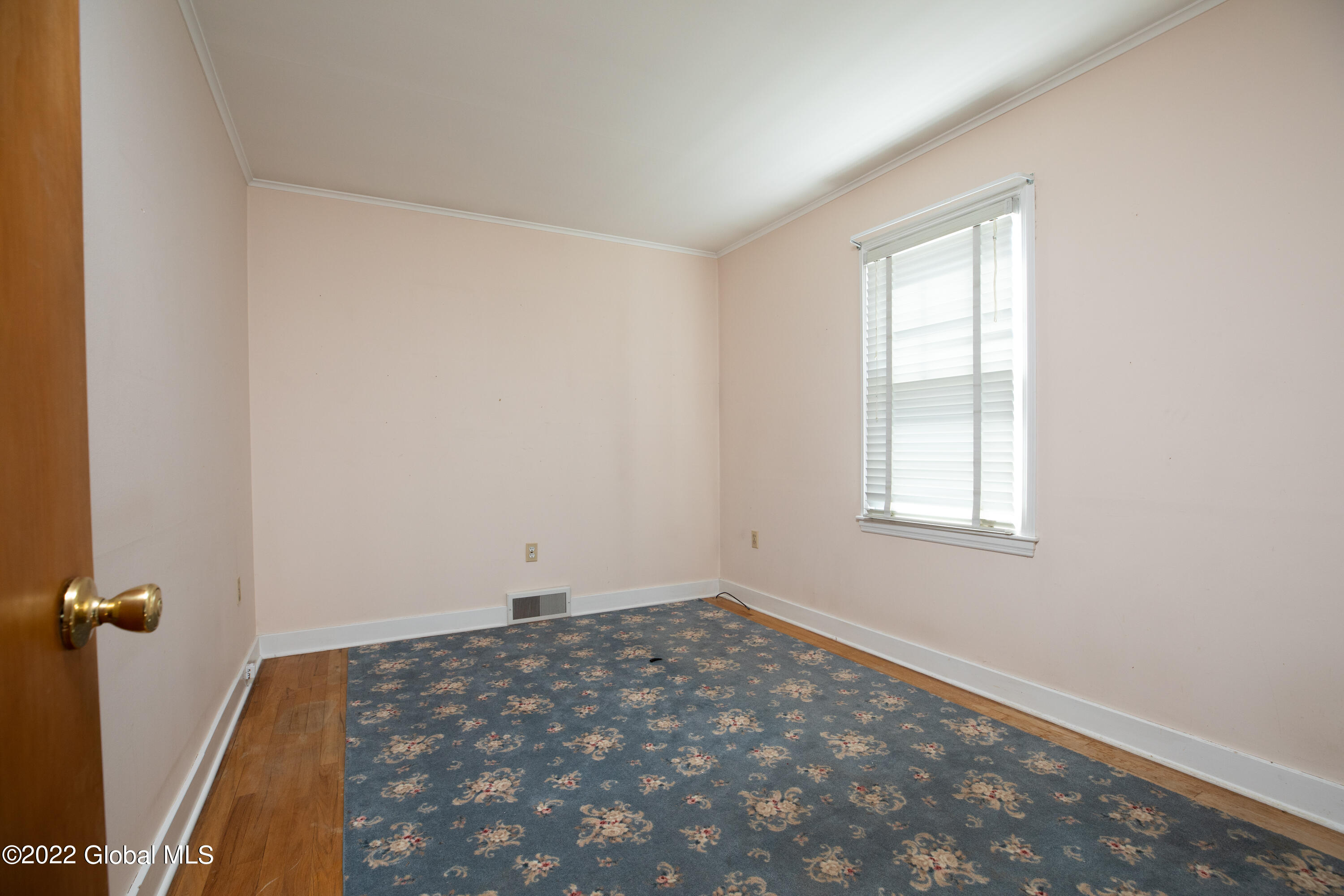 33 Pershing Road Queensbury, NY 12804 - Photo 12 of 19 33Pershing-11