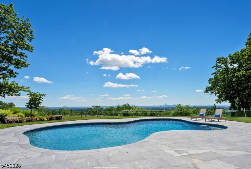 349 Crestmont Road Cedar Grove, NJ 07009 - Photo 41 of 50 Gallery Image 41