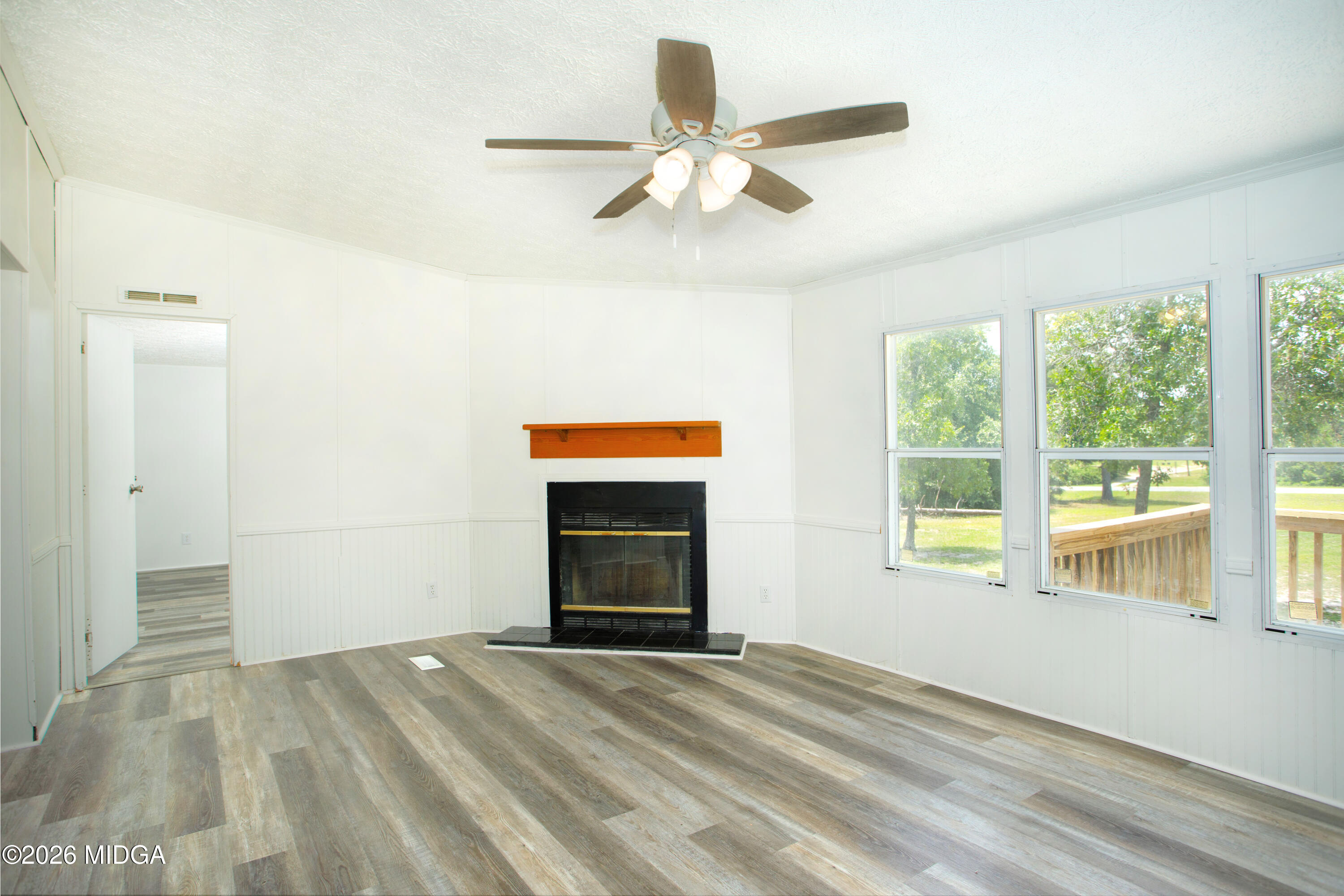 393 Tucker Road Lizella, GA 31052 - Photo 11 of 27 393 Tucker Rd Lizella_1009