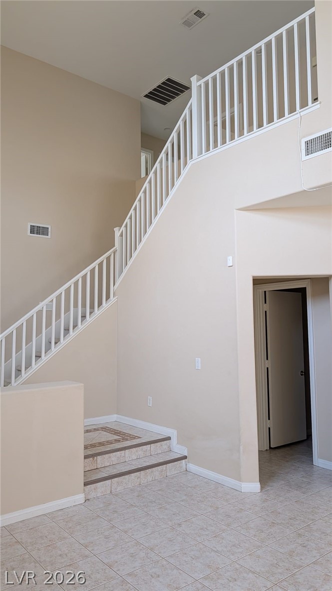 8130 Shellstone Avenue Las Vegas, NV 89117 - Photo 2 of 12