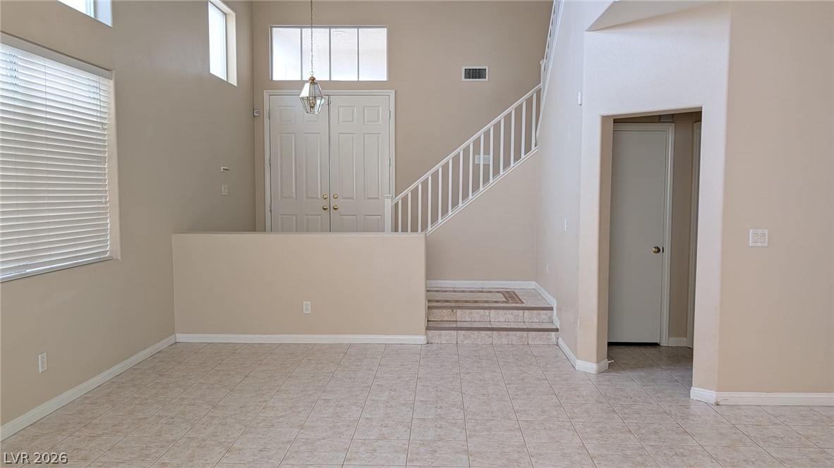 8130 Shellstone Avenue Las Vegas, NV 89117 - Photo 3 of 12