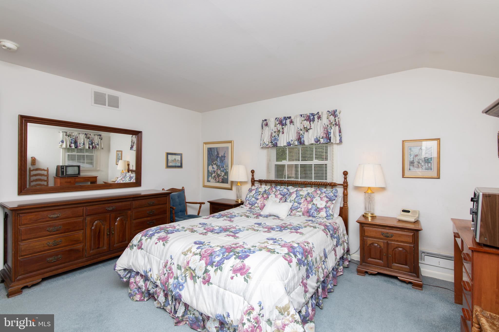 108 Rockingham Road Cherry Hill, NJ 08034 - Photo 19 of 30 Primary Bedroom