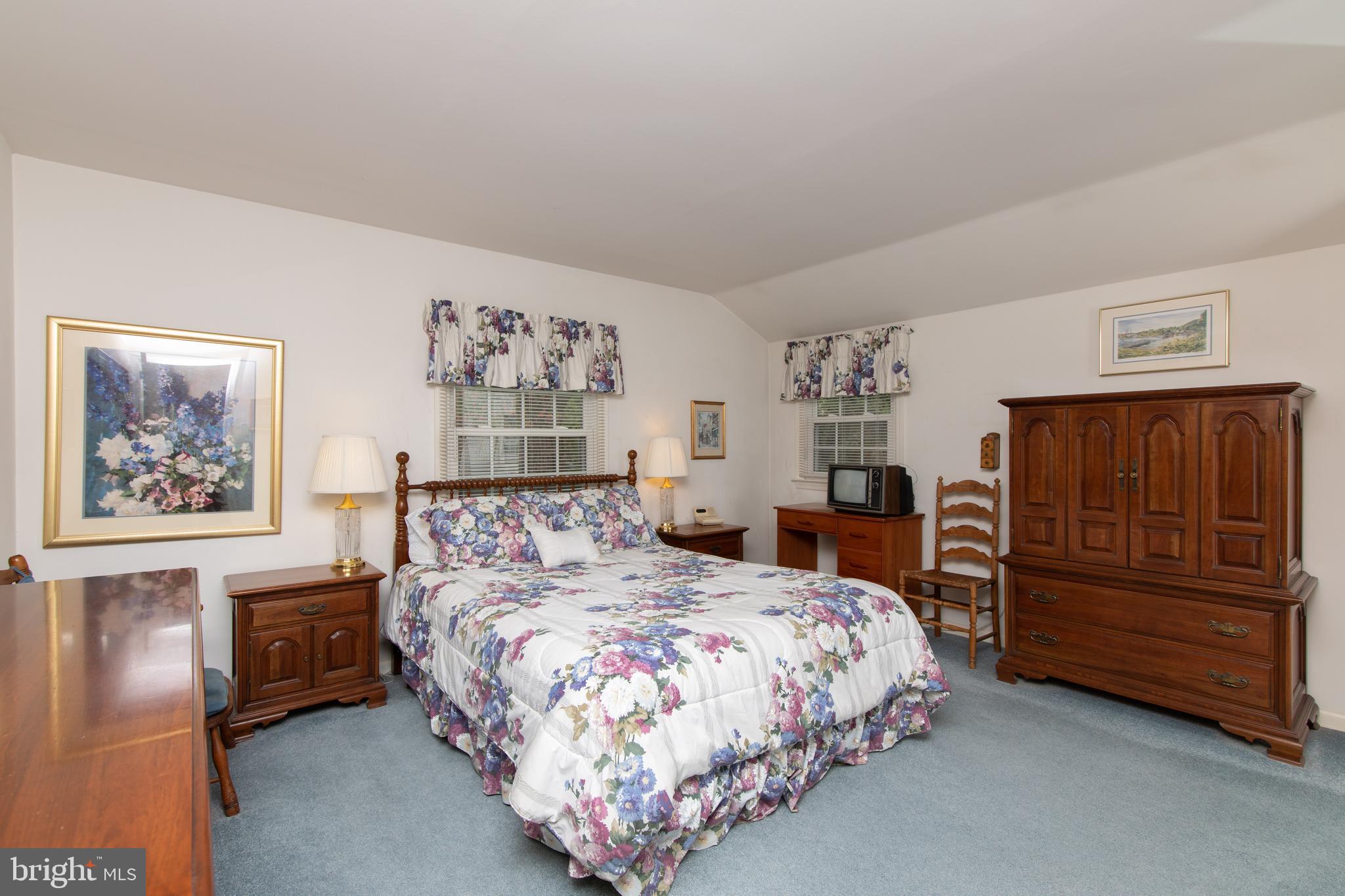 108 Rockingham Road Cherry Hill, NJ 08034 - Photo 20 of 30 Primary Bedroom