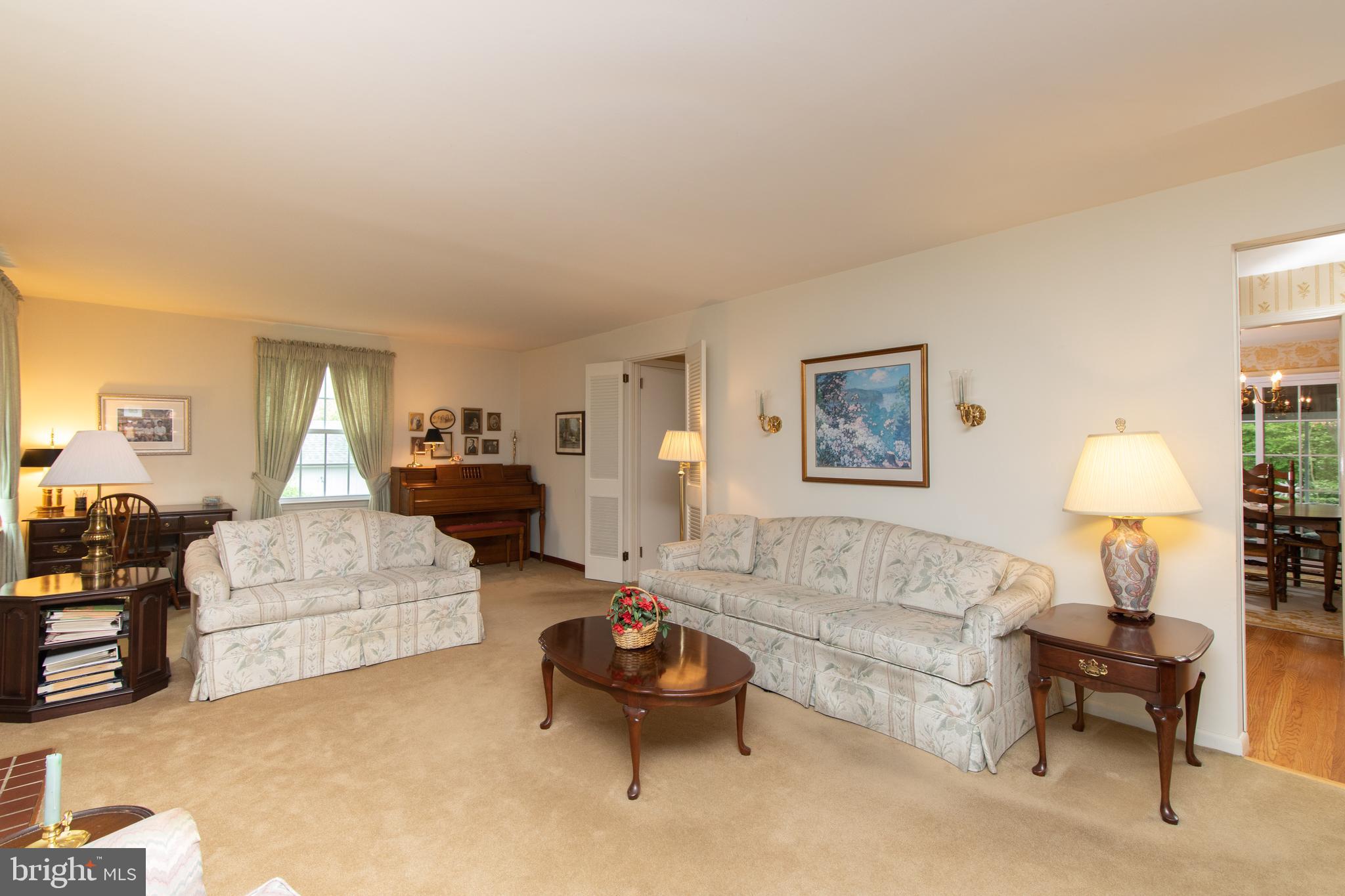 108 Rockingham Road Cherry Hill, NJ 08034 - Photo 5 of 30 Living Room