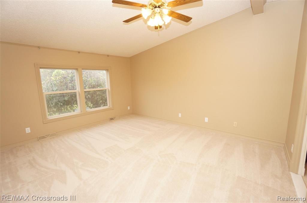 28906 Karr Road Belleville, MI 48111 - Photo 16 of 24