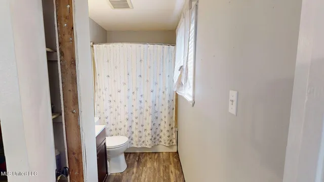 $195,000 | 6400 Hans Road, Moss Point, MS 39562