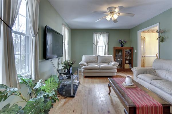 105 Indian Run Road Bellingham, MA 02019 - Photo 11 of 18