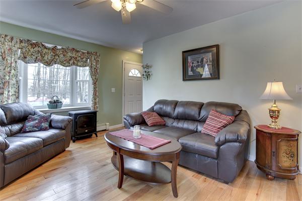 105 Indian Run Road Bellingham, MA 02019 - Photo 10 of 18
