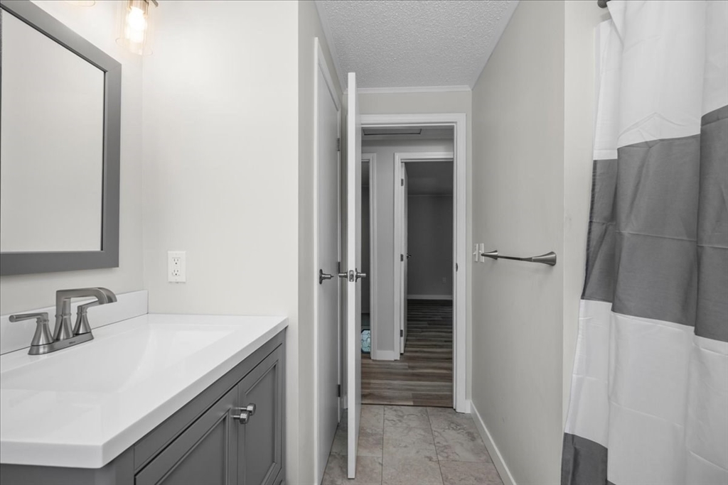270 Sunderland Road, Unit 65 Worcester, MA 01604 - Photo 17 of 38