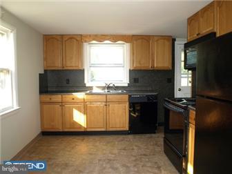 425 East Reliance Road Telford, PA 18969 - Photo 2 of 12 Gallery Image 2