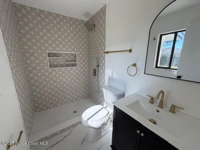 a view of a large window with an outdoor view