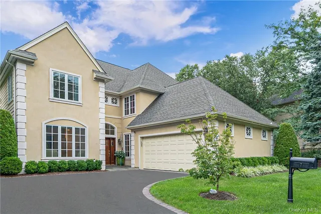 $1,780,000 | 7 Stony Gate Ovl, New Rochelle, NY 10804