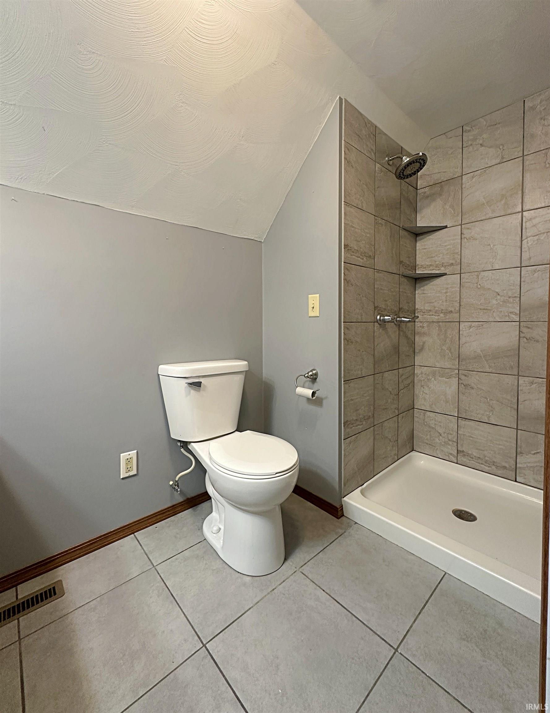 309 Northwest 11th Street Washington, IN 47501 - Photo 19 of 24