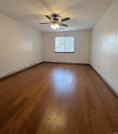 $212,000 | 309 Northwest 11th Street, Washington, IN 47501