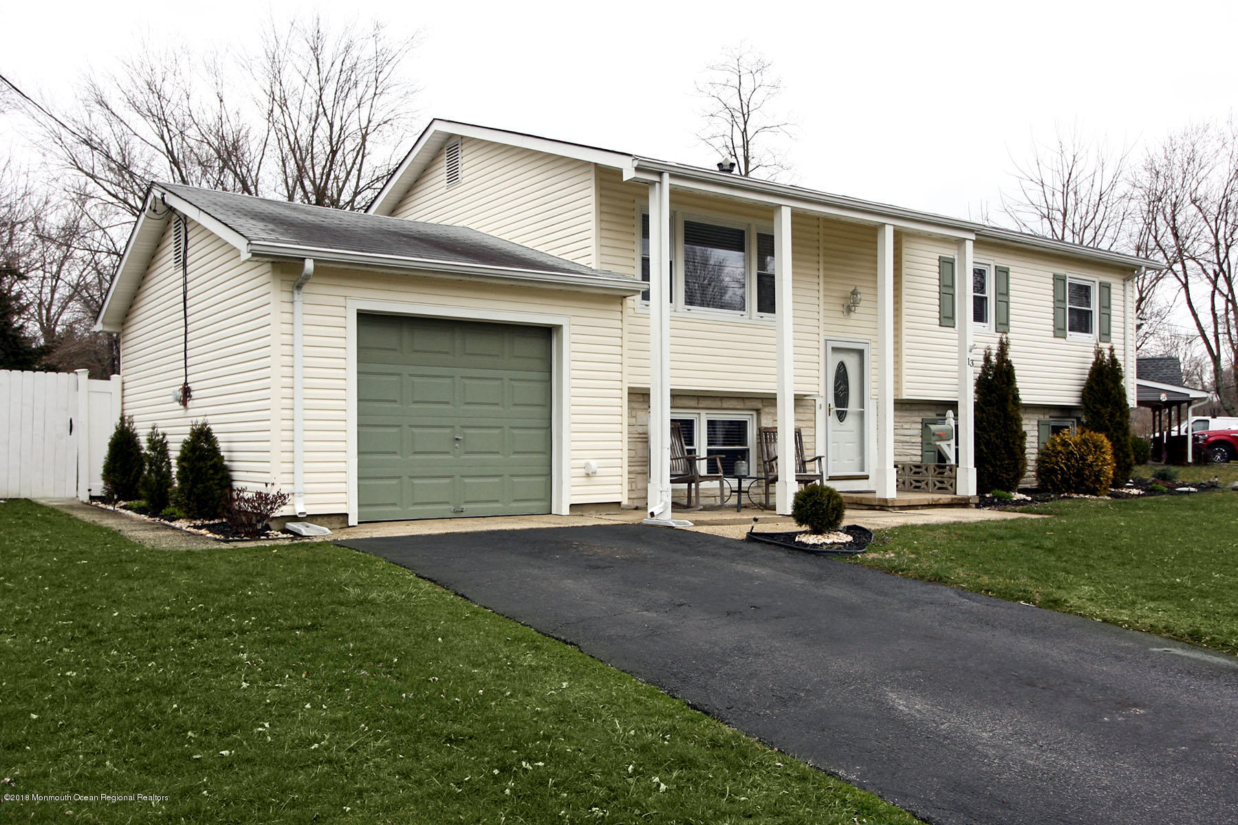 13 Ralph Place Jackson, NJ 08527 - Photo 3 of 19 IMG_0103