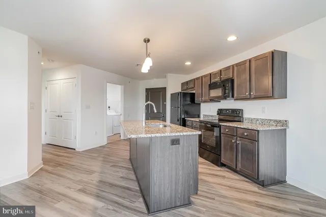 $1,595 | 1708 Fairmont Drive, Unit 208, Harrisburg, PA 17111