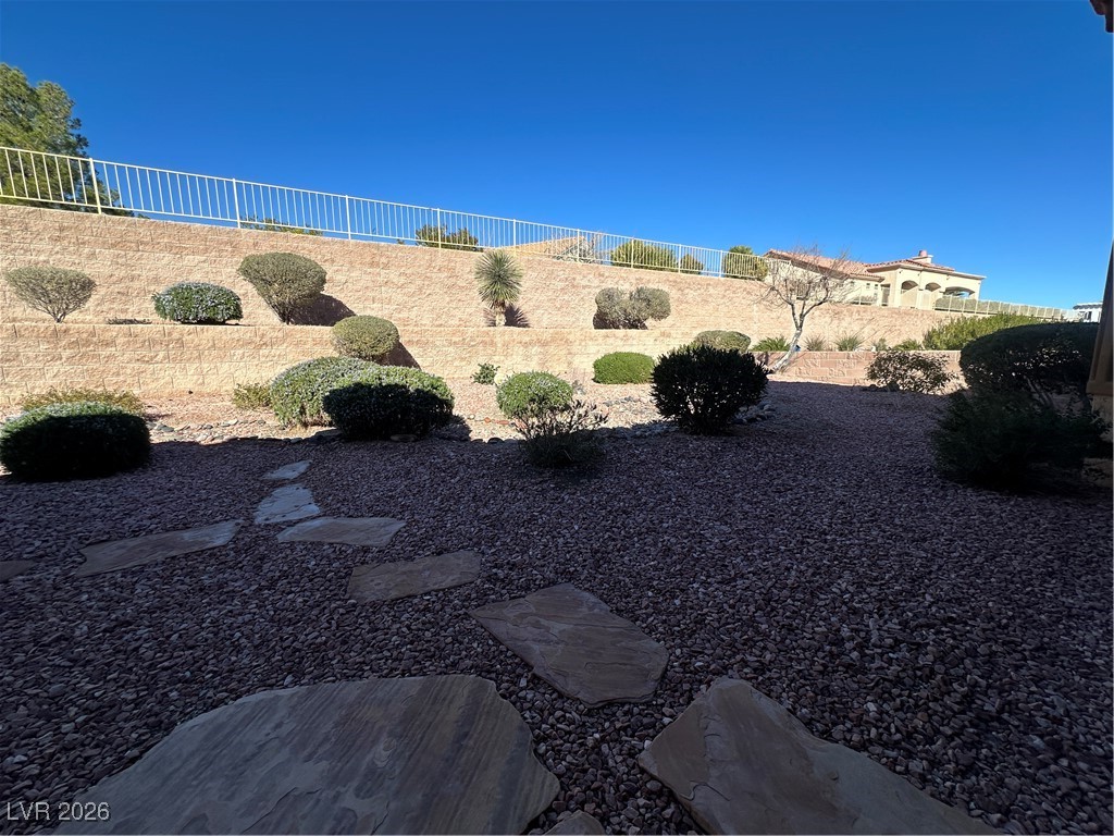 2209 Beacon Ridge Drive Las Vegas, NV 89134 - Photo 15 of 16