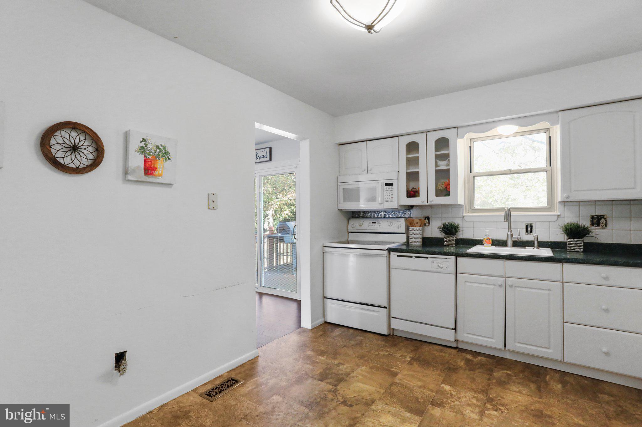 1159 Hampton Road Annapolis, MD 21409 - Photo 11 of 42