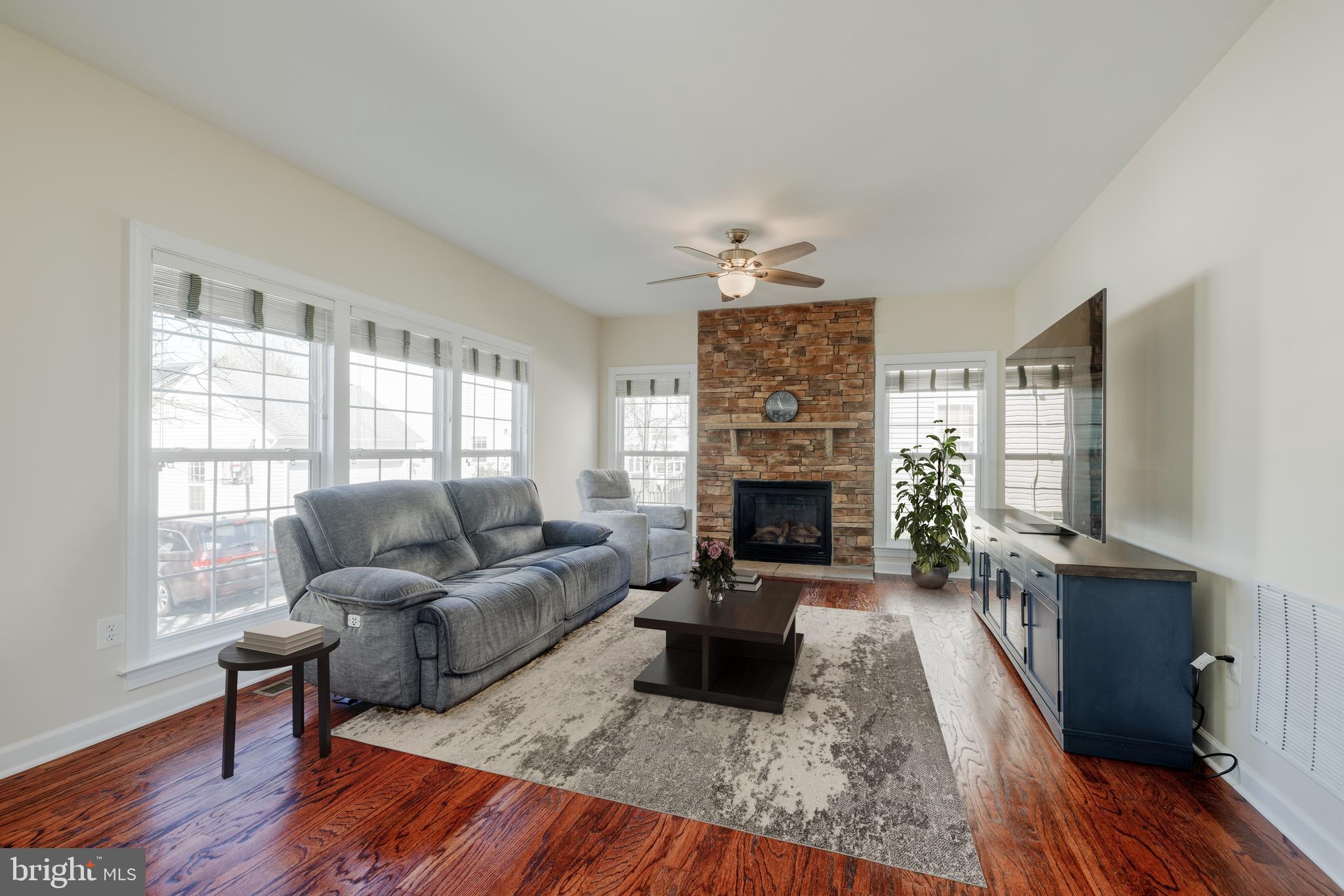 9084 Furey Road Lorton, VA 22079 - Photo 13 of 38 Family Room