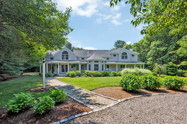 $3,100,000 | 72 Highwood Way, Mashpee, MA 02649