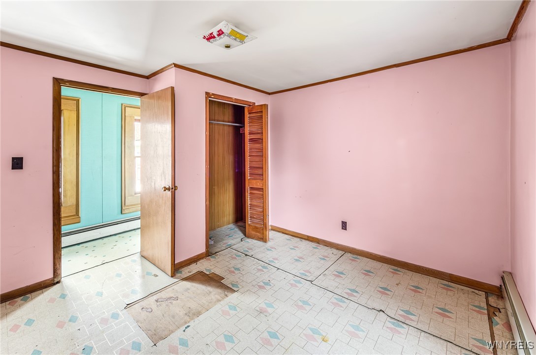 6990 Heise Road Clarence, NY 14032 - Photo 21 of 33 Upstairs Bedroom 3