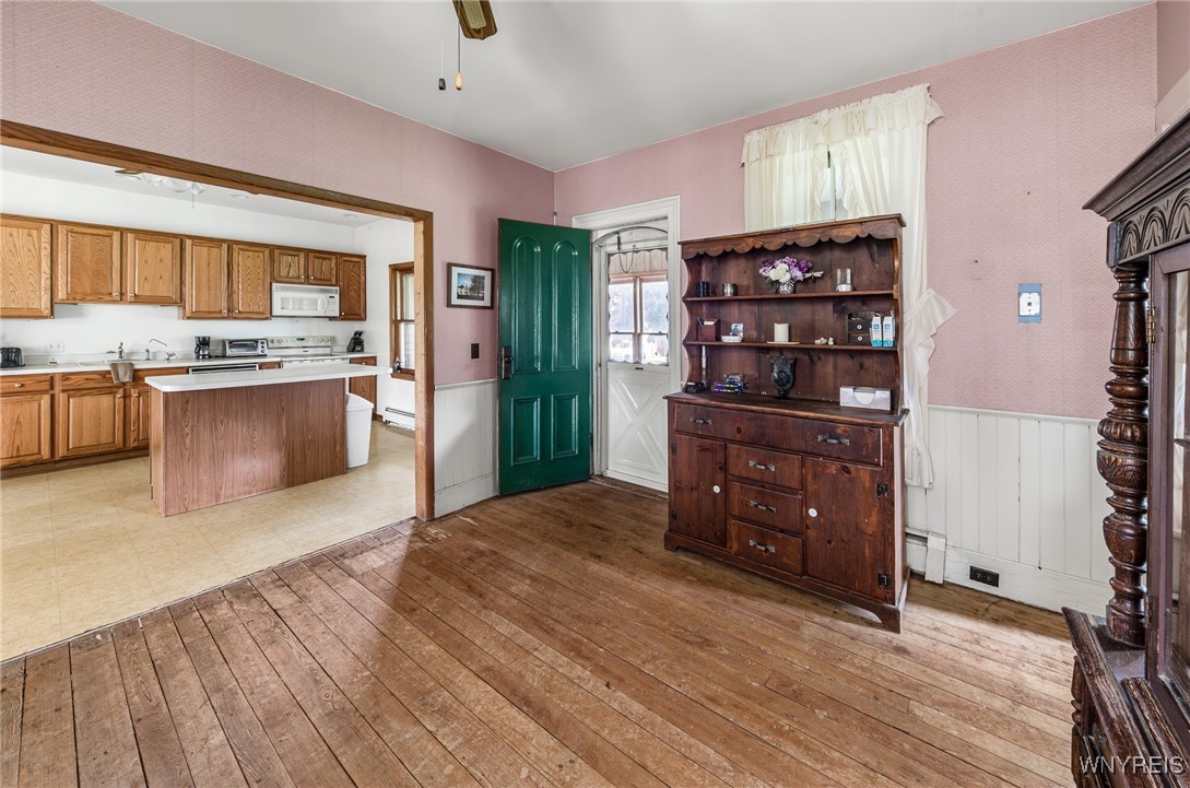 6990 Heise Road Clarence, NY 14032 - Photo 8 of 33 Front entrance into Farmhouse