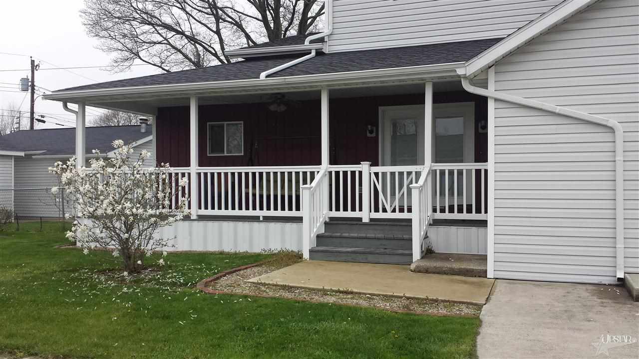 803 Walnut Street Decatur, IN 46733 - Photo 2 of 25
