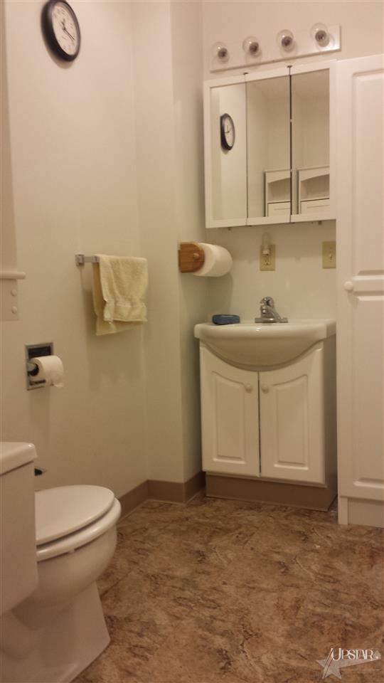 803 Walnut Street Decatur, IN 46733 - Photo 13 of 25