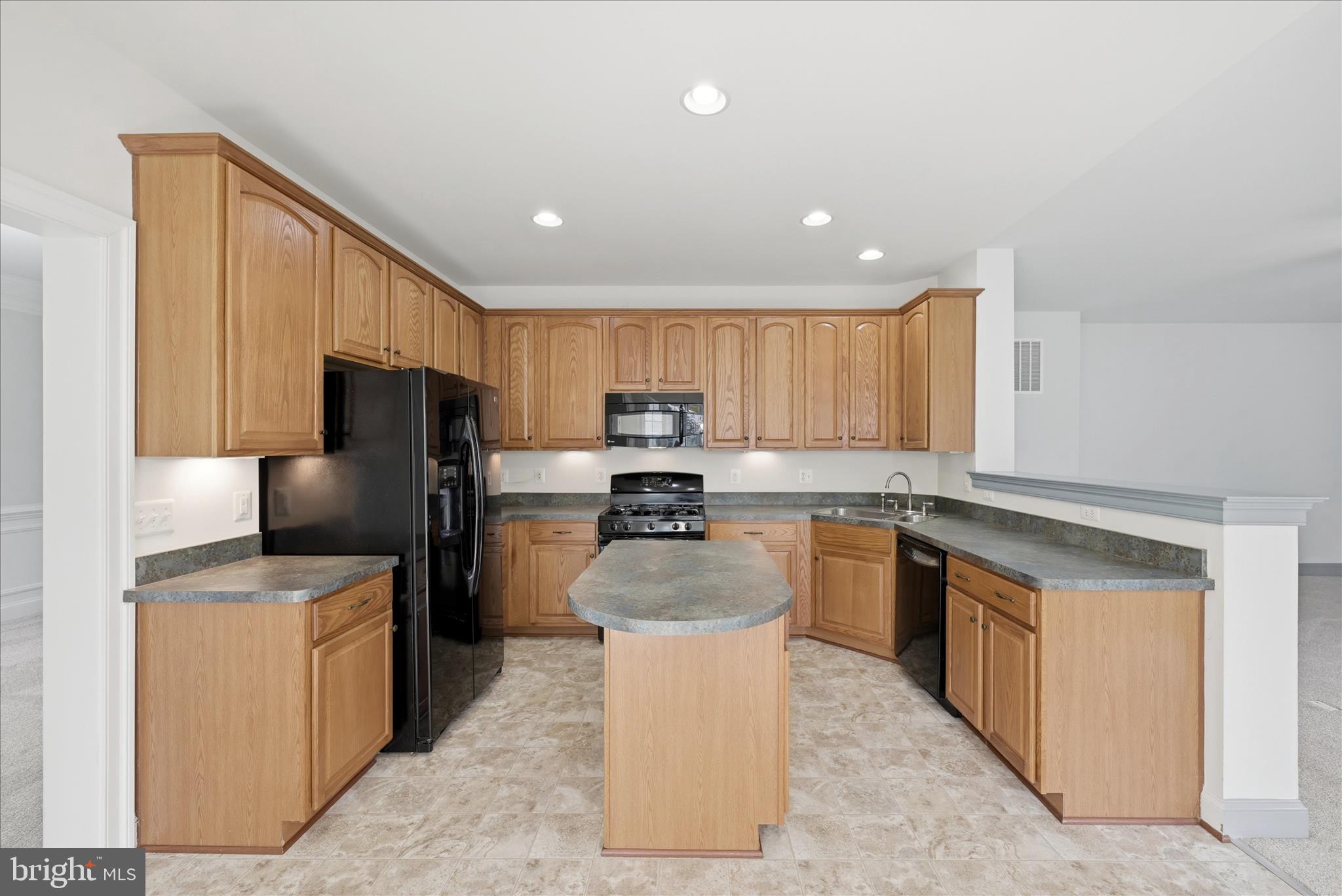 3583 Shandor Road Woodbridge, VA 22193 - Photo 16 of 73 Kitchen