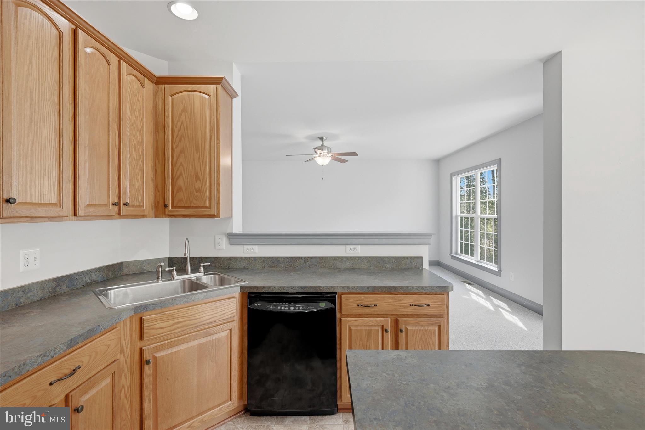 3583 Shandor Road Woodbridge, VA 22193 - Photo 19 of 73 Kitchen