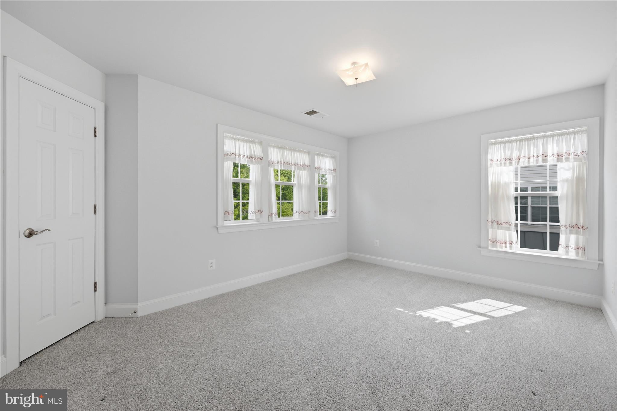 3583 Shandor Road Woodbridge, VA 22193 - Photo 31 of 73 Bedroom