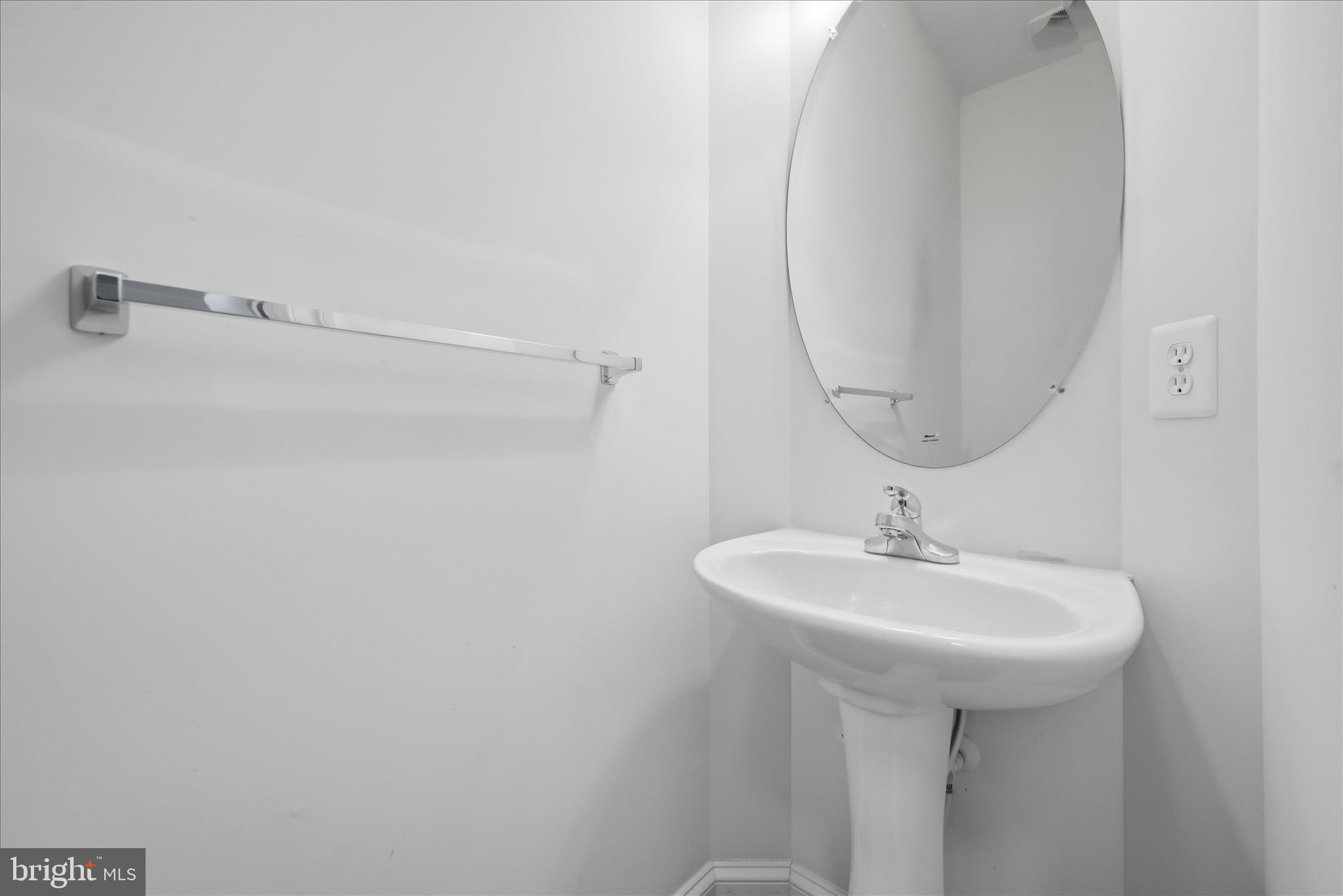 3583 Shandor Road Woodbridge, VA 22193 - Photo 9 of 73 Bathroom