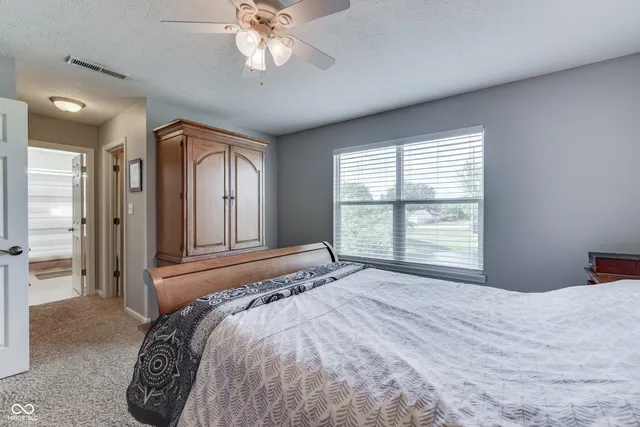 $2,600 | 12343 Jaguars Drive, Fishers, IN 46037