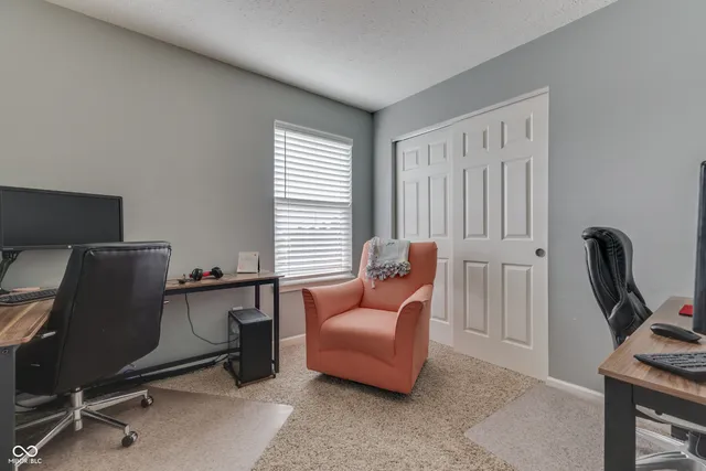 $2,600 | 12343 Jaguars Drive, Fishers, IN 46037