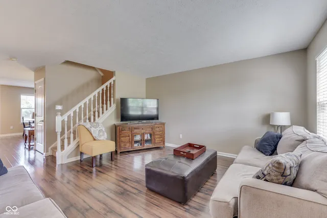 $2,600 | 12343 Jaguars Drive, Fishers, IN 46037