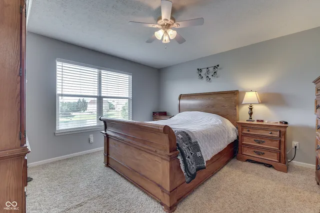 $2,600 | 12343 Jaguars Drive, Fishers, IN 46037