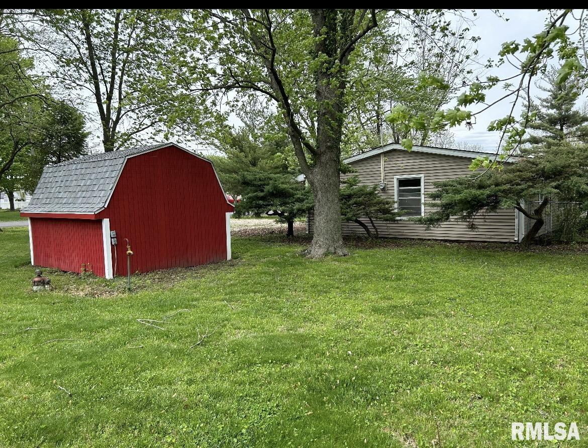 13530 Bab Road Auburn, IL 62615 - Photo 4 of 21