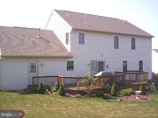 507 Augusta Drive West Sinking Spring, PA 19608 - Photo 2 of 6 Gallery Image 2
