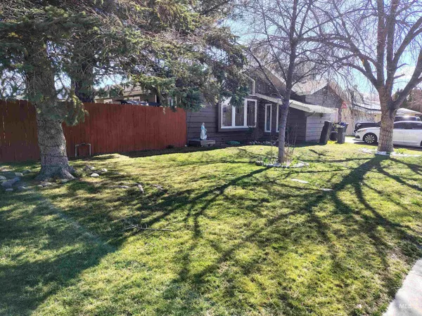 $449,500 | 820 Meadows Drive, Twin Falls, ID 83301