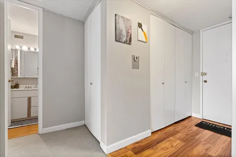 $240,000 | 2728 North Hampden Court, Unit 1609, Chicago, IL 60614