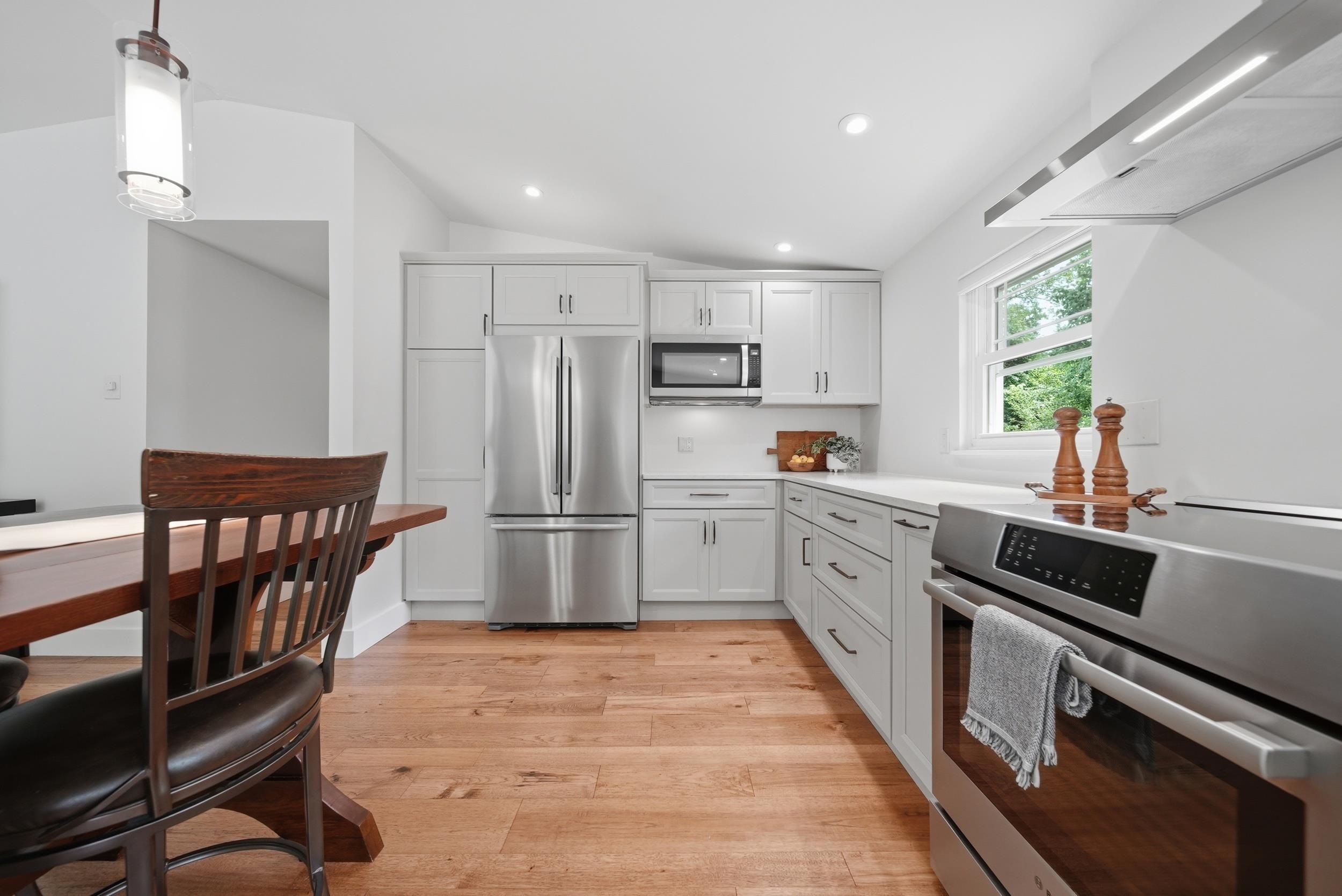 155 Lancaster Farm Road Salem, NH 03079 - Photo 17 of 55