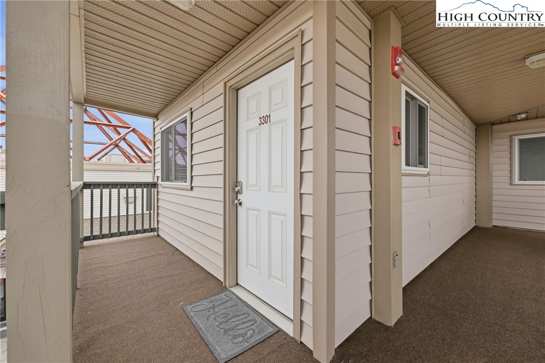 301 Pinnacle Inn Road, Unit 3301 Beech Mountain, NC 28604 - Photo 3 of 34 a view of front door