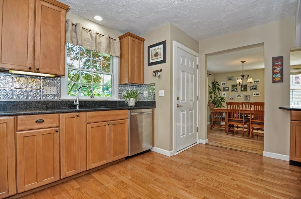 56 Beaver Dam Road Natick, MA 01760 - Photo 4 of 30 Gallery Image 4