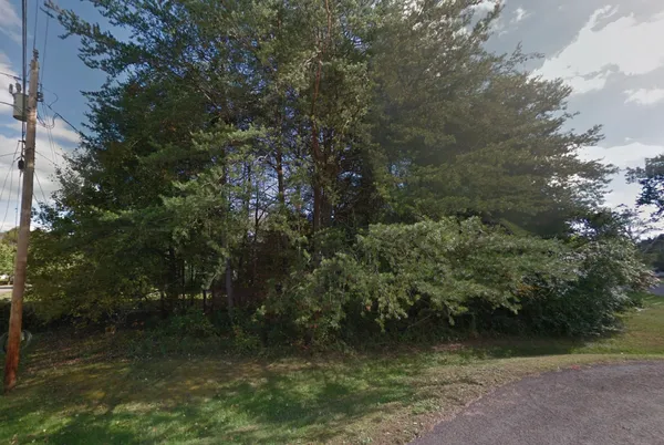 $144,999 | 484 Harpeth Meadows Drive, Kingston Springs, TN 37082