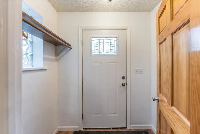 $1,200 | 9578 Vestal Parkway West, Unit 2, Apalachin, NY 13732